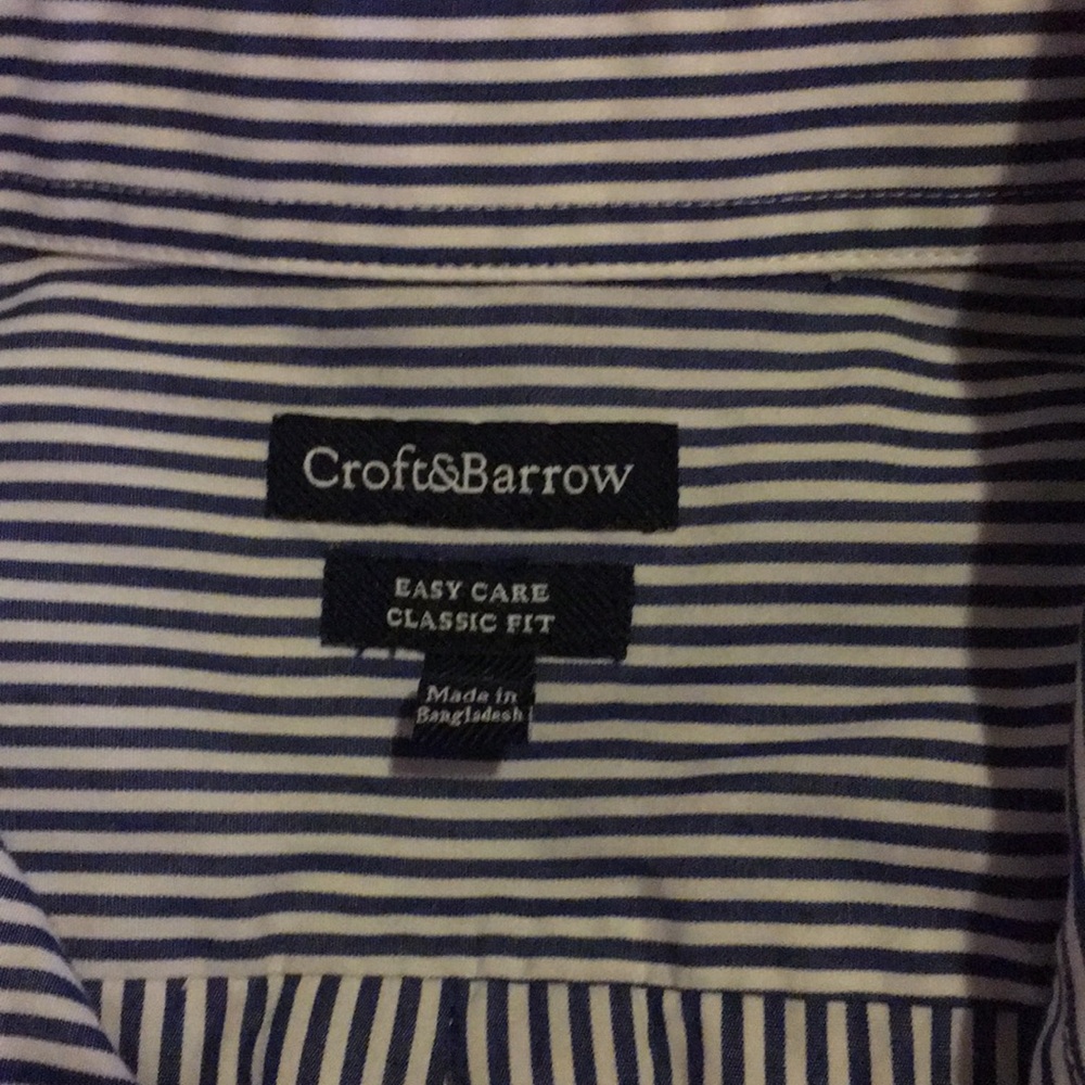 Long sleeve button down - Picture 2 of 3